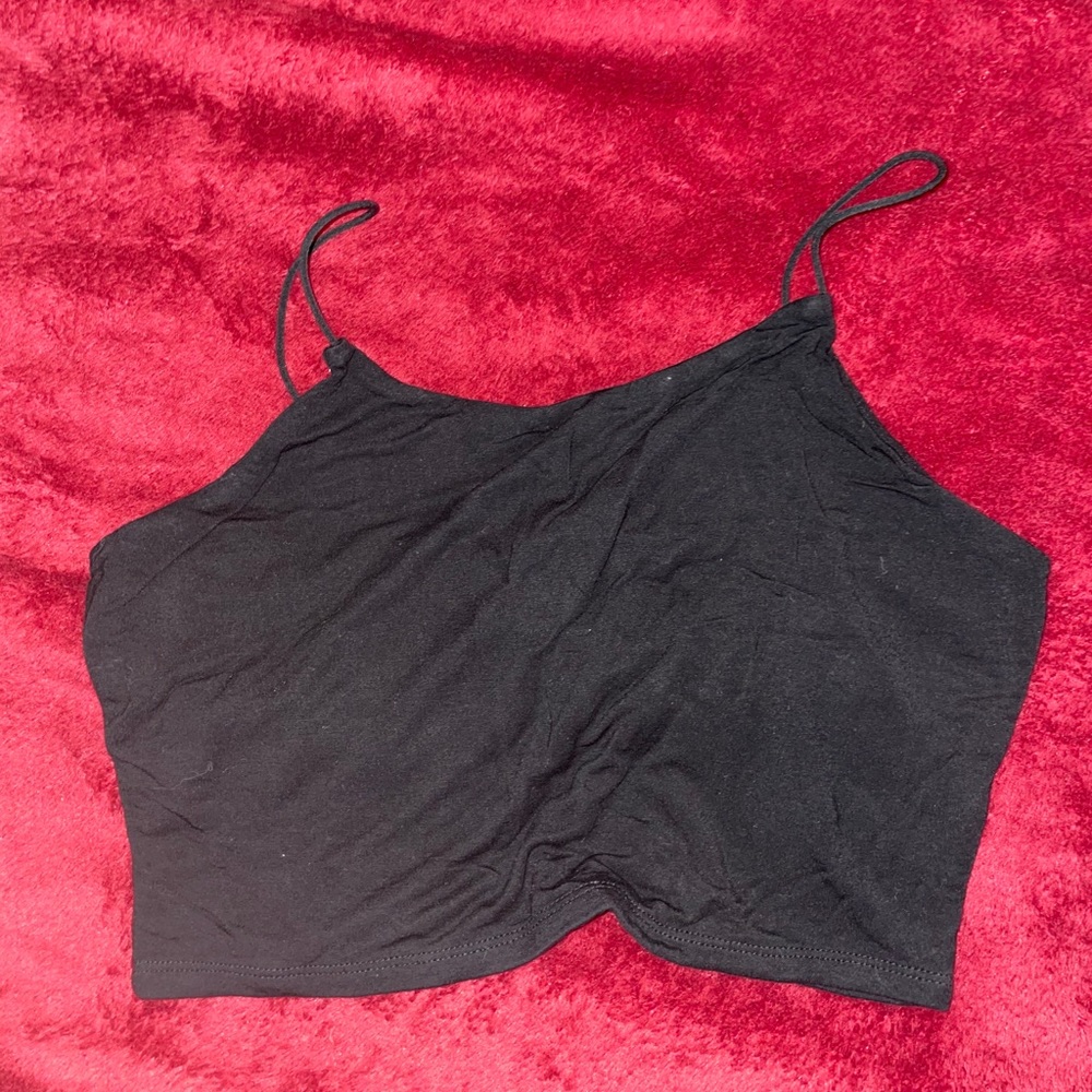 Black cropped thin strap tank top